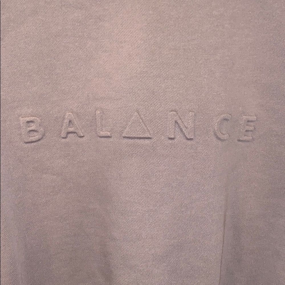 Balancs Athletica-Essence Crew